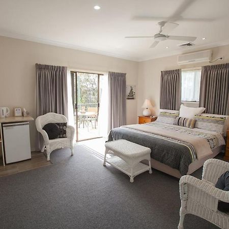 Batemans Bay Manor - Bed And Breakfast Exterior foto